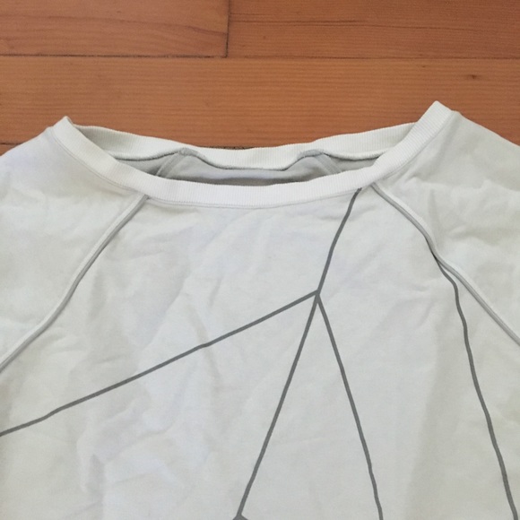 Lululemon wise neck sweatshirt pullover sz 8 - Picture 2 of 5